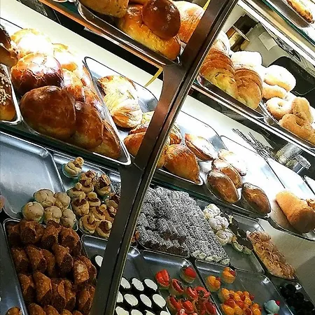 فندق مبيت وإفطار Bebasu